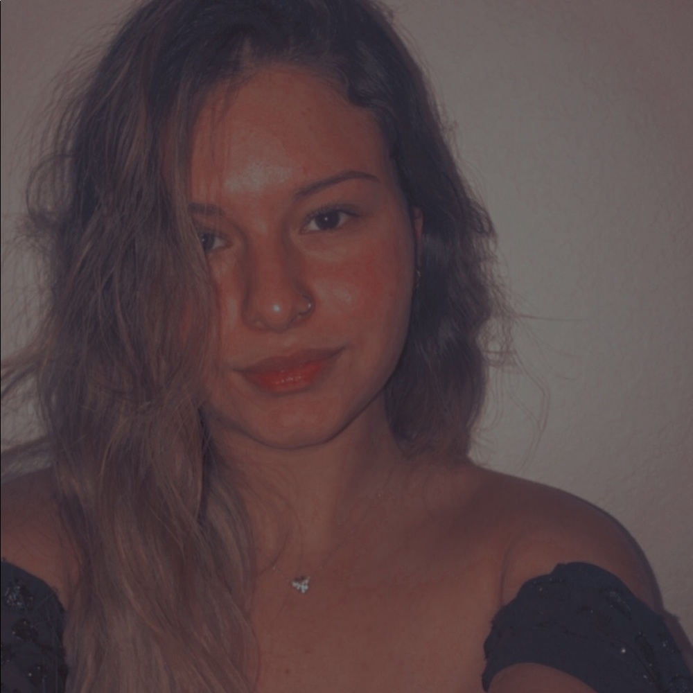 Meet your Posher, Anabella